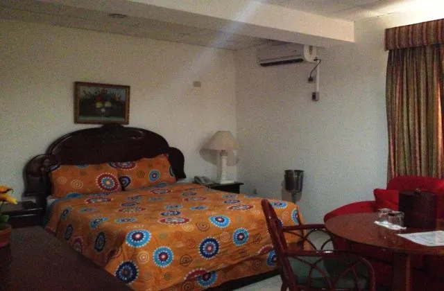 Hotel Mystik Santo Domingo room 1 large bed